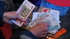 Как оформить выплаты пенсионерам в Аптека Невис